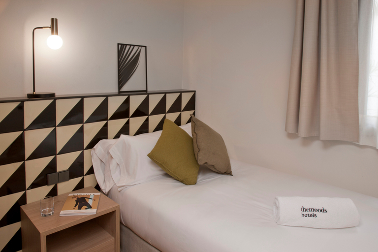 Bedroom 3, The Moods Oasis, Barcelona