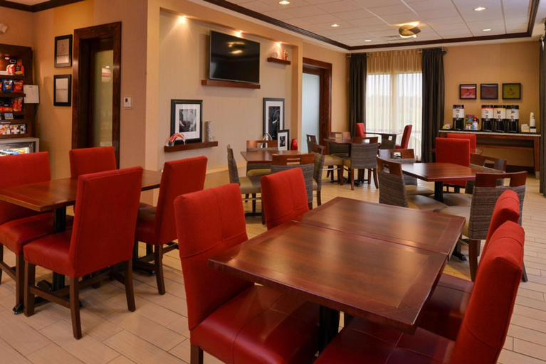 Food & Drinks 5, Hampton Inn Lincoln , Logan