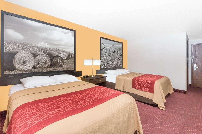Bedroom 3, Super 8 by Wyndham Ames, Story