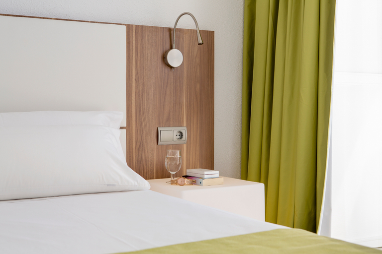 Bedroom 3, Hotel Globales Cala Blanca, Baleares