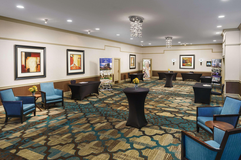 Public Area 4, Hilton Charlotte University Place, Mecklenburg