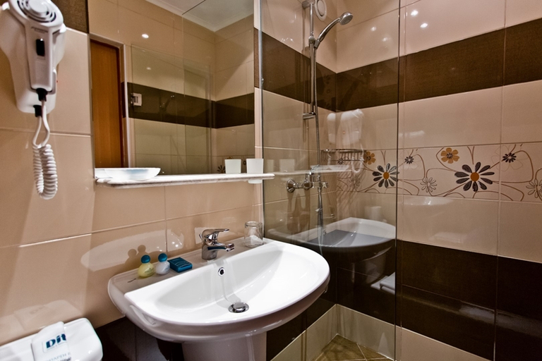 Bathroom 5, DIT Evrika Beach Club Hotel, Nesebar