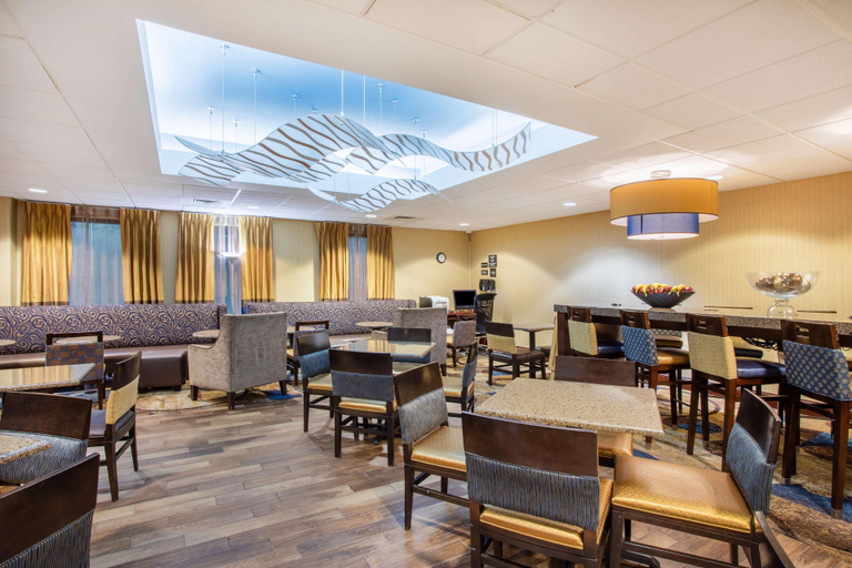 Food & Drinks 5, Hampton Inn Fishkill, Dutchess