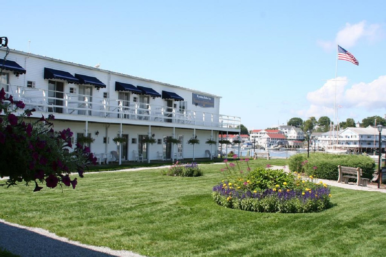 Exterior & Views 5, Boothbay Harbor Inn, Lincoln