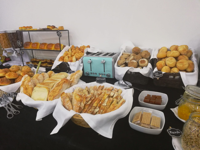 Food & Drinks 14