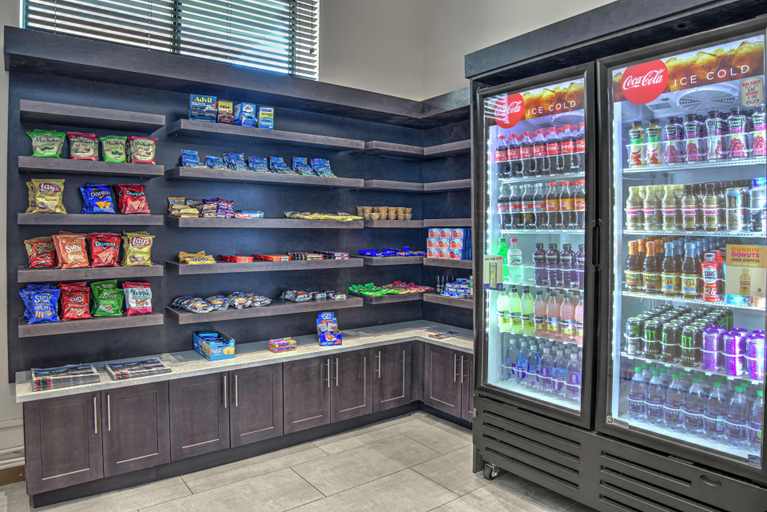 Food & Drinks 5, Embassy Suites by Hilton Indianapolis North, Indianapolis