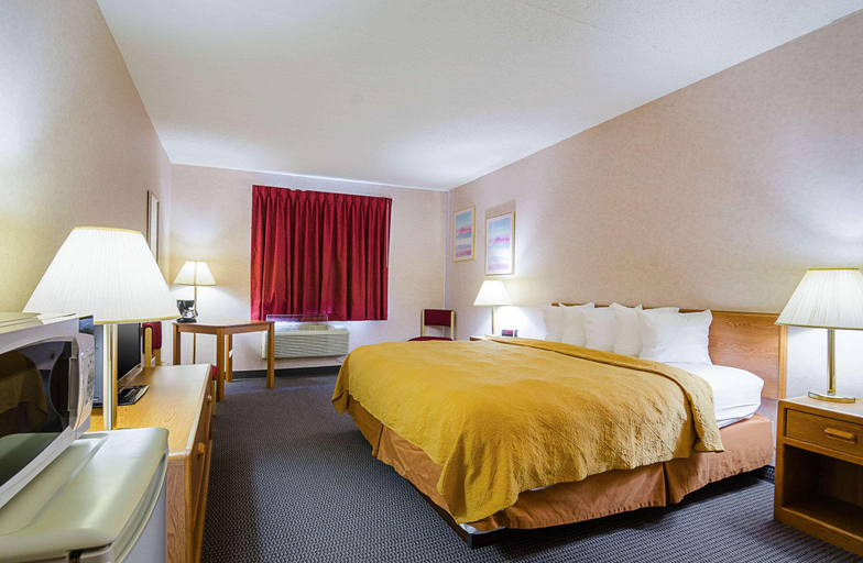 Bedroom 3, Quality Inn Rosebud Casino, Todd
