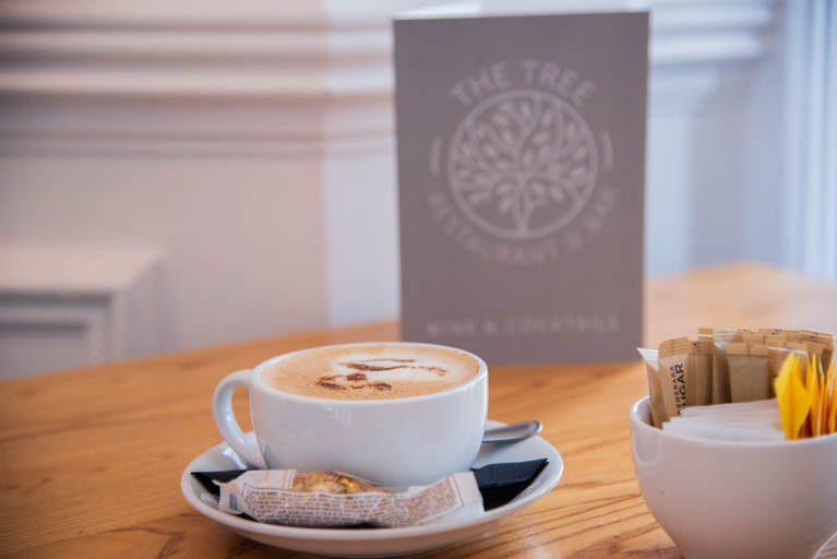 Food & Drinks 5, Episode Hotels, Warwickshire