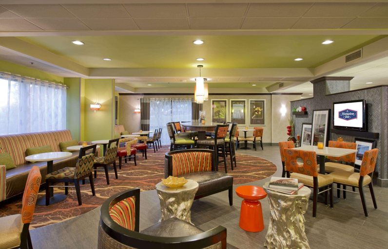 Food & Drinks 5, Hampton Inn Anderson, Anderson