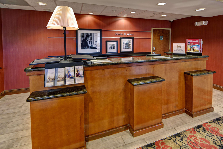 Public Area 2, Hampton Inn Quincy, Gadsden