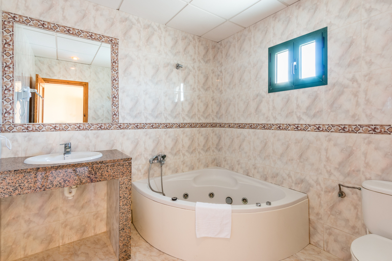 Bathroom 4, Apartamentos Cabo de Baños by MIJ, Baleares
