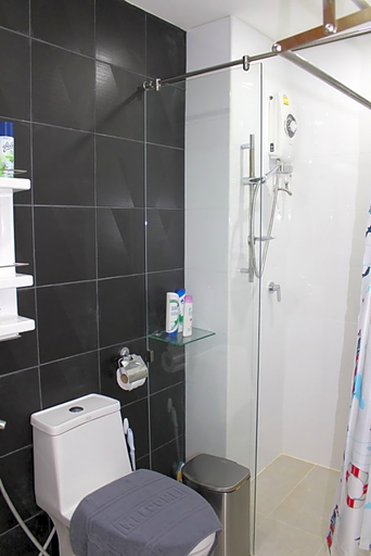 Bathroom, Ozone Condotel Apt 602, Pulau Phuket