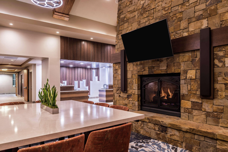 Public Area 2, Hilton Garden Inn Bend, Deschutes
