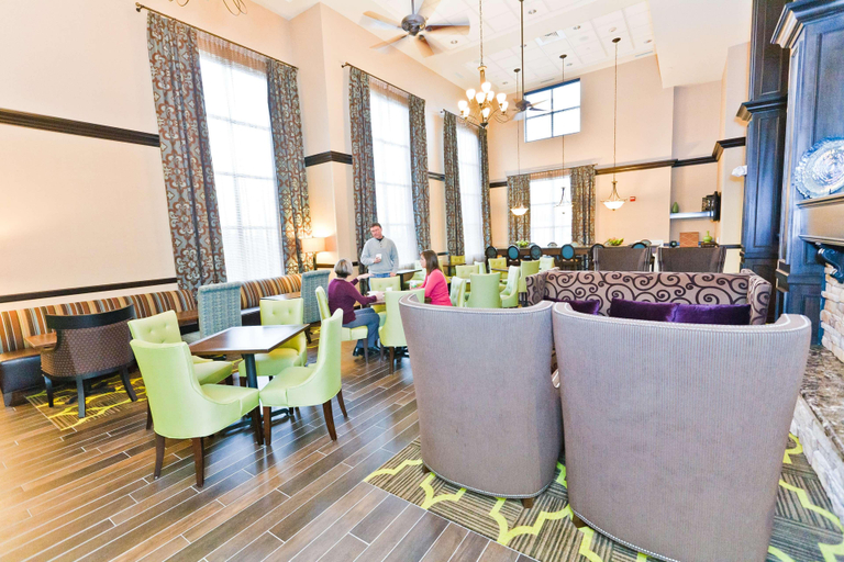 Public Area 2, Hampton Inn & Suites Exeter, Rockingham