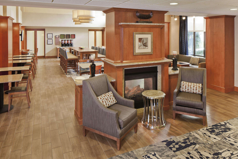 Public Area 2, Hampton Inn & Suites Providence/Smithfield, Providence