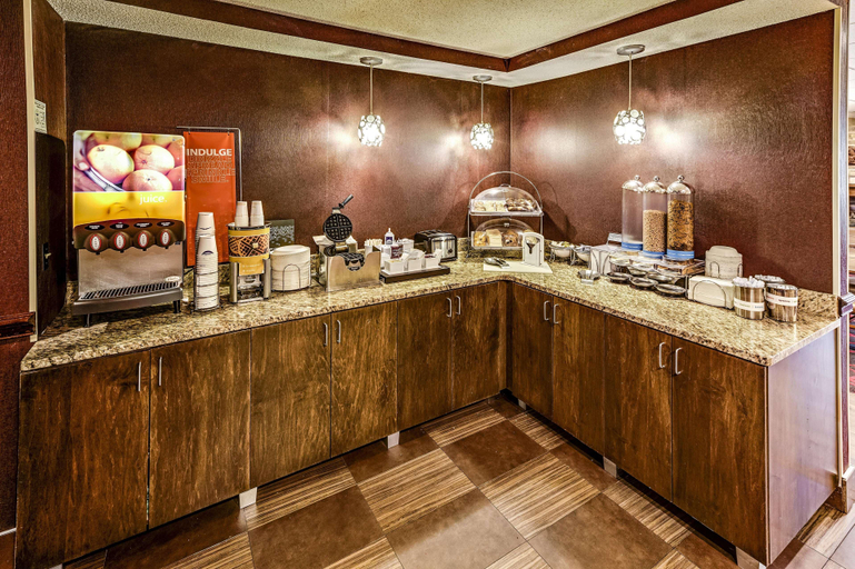 Public Area 3, Hampton Inn Columbus I-70E Hamilton Rd., Franklin