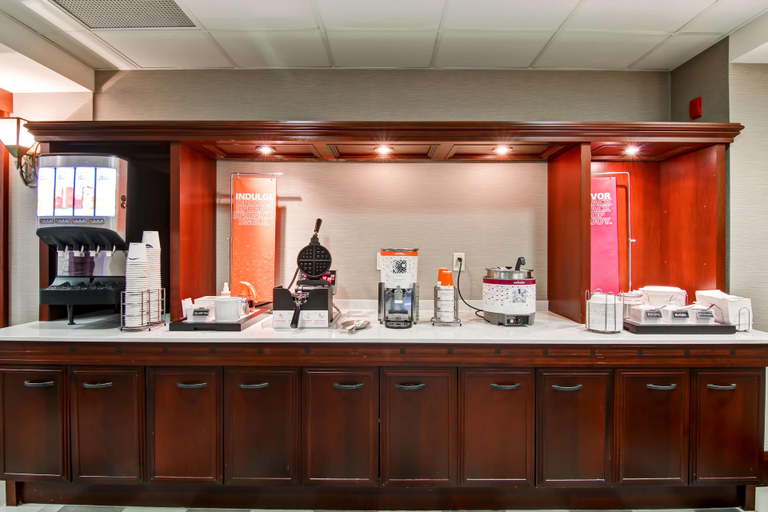 Public Area 2, Hampton Inn & Suites by Hilton - Guelph, Wellington