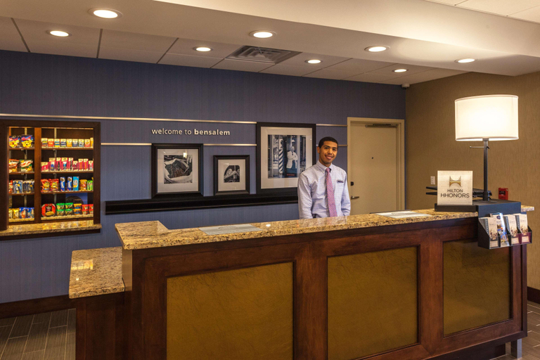 Public Area 2, Hampton Inn & Suites Philladelphia/Bensalem, Bucks