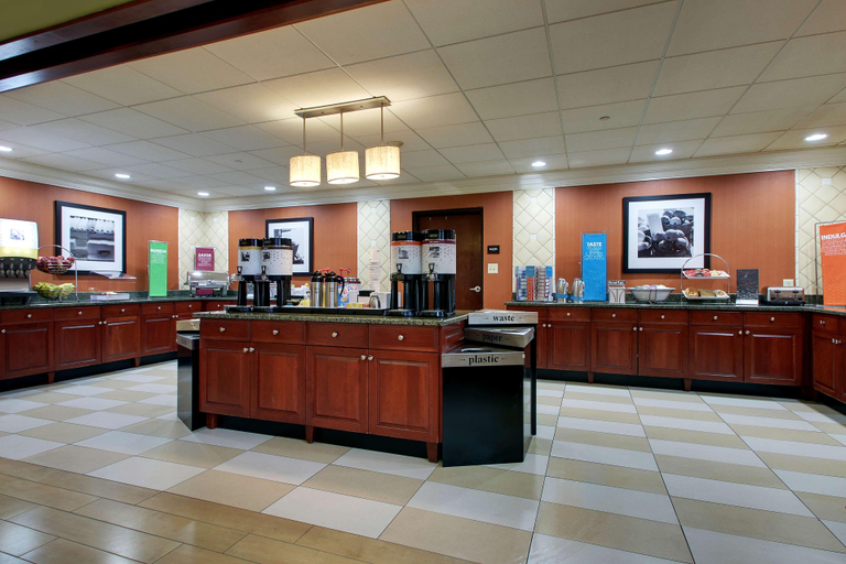 Public Area 3, Hampton Inn & Suites Spartanburg-I26-Westgate Mall, Spartanburg