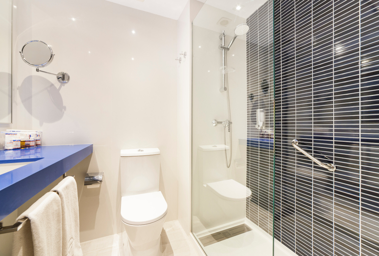 Bathroom 5, Globales Palmanova, Baleares