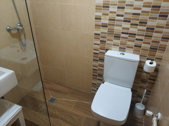 Bathroom 5, Iruñako, Burgos