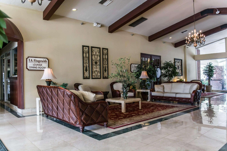 Public Area 2, Quality Inn & Suites Golf Resort, Collier