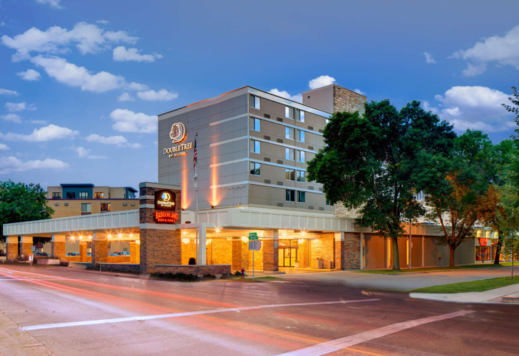 Exterior & Views 1, DoubleTree by Hilton Madison Downtown, Dane