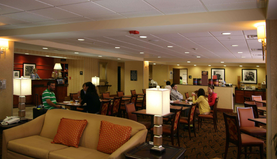 Public Area 2, Hampton Inn Norco-Corona-Eastvale, Riverside
