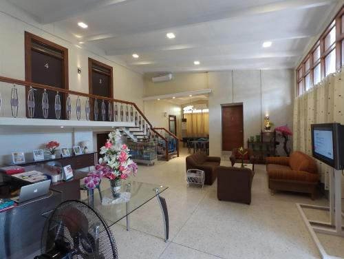 Residencia Marfel, Tacloban City