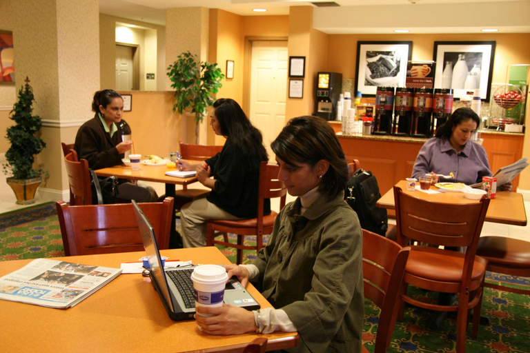 Food & Drinks 5, Hampton Inn & Suites Lathrop, San Joaquin
