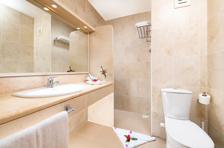 Bathroom 5, The Three Corners Fayrouz Plaza, Marsa 'Alam