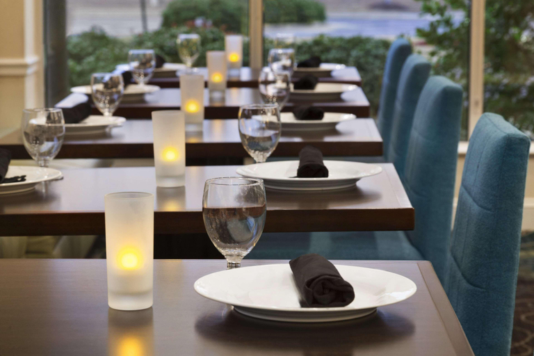 Food & Drinks 5, Hilton Garden Inn Winston-Salem/Hanes Mall, Forsyth