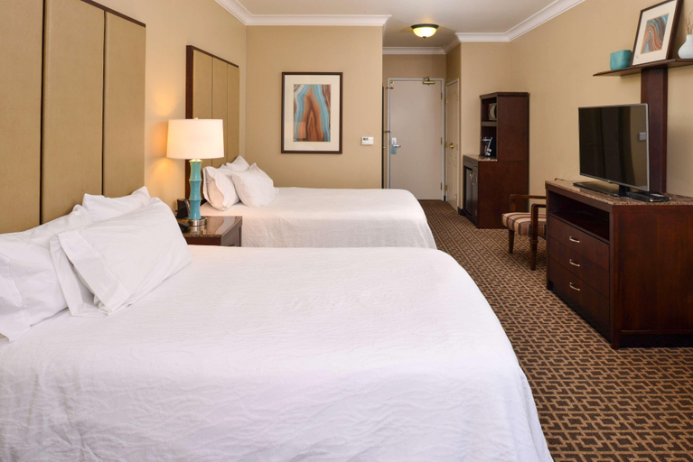 Bedroom 3, Hilton Garden Inn Napa, Napa