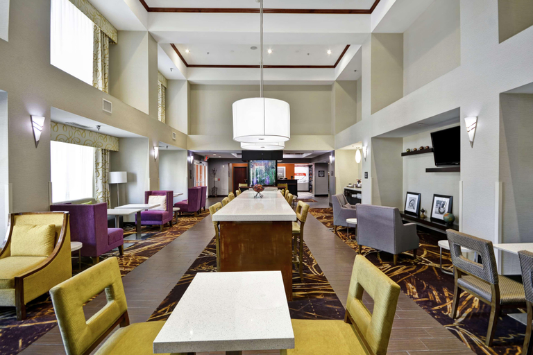 Food & Drinks 5, Hampton Inn & Suites Corpus Christi I-37 - Navigat, Nueces
