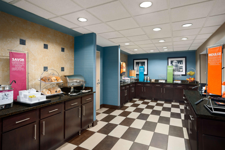 Food & Drinks 5, Hampton Inn & Suites Bluffton Sun City, Beaufort