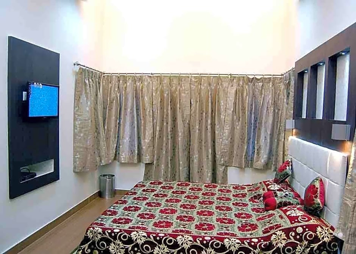 Bedroom 1, Hotel Alka, Varanasi