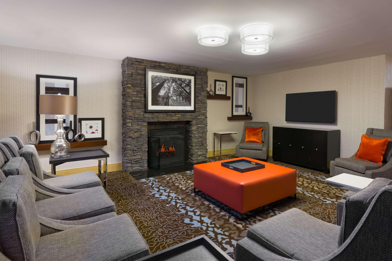 Public Area 2, Hampton Inn Danbury, Fairfield