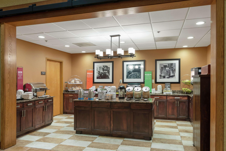 Public Area 3, Hampton Inn & Suites Austin-Airport, Travis