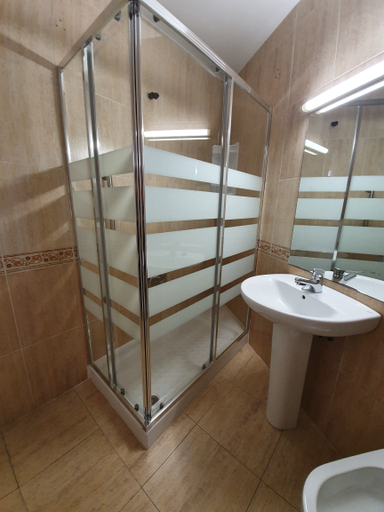 Bathroom 4, Los Acebos Cangas, Asturias