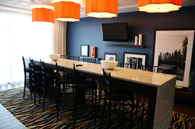 Food & Drinks 5, Hampton Inn Knoxville/Clinton I-75, Anderson
