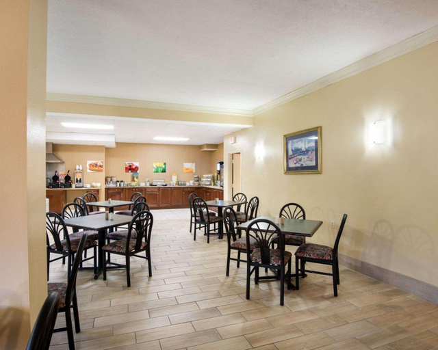 Food & Drinks 4, Country Inn & SUI by Radisson Rehoboth Beach-Dewey, Sussex