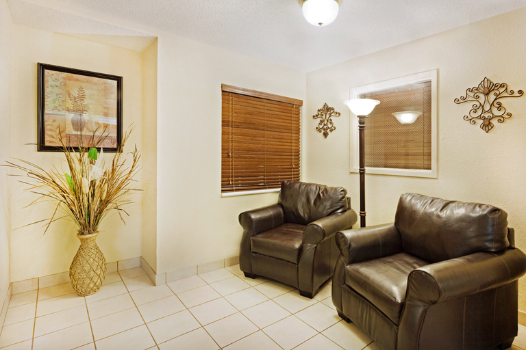 Public Area 2, Sonesta Simply Suites Knoxville, Knox