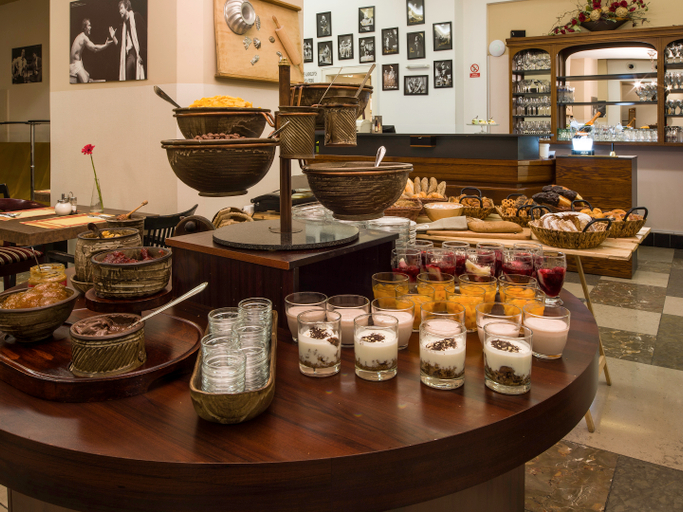 Food & Drinks 5, EA Hotel Rokoko, Praha 1