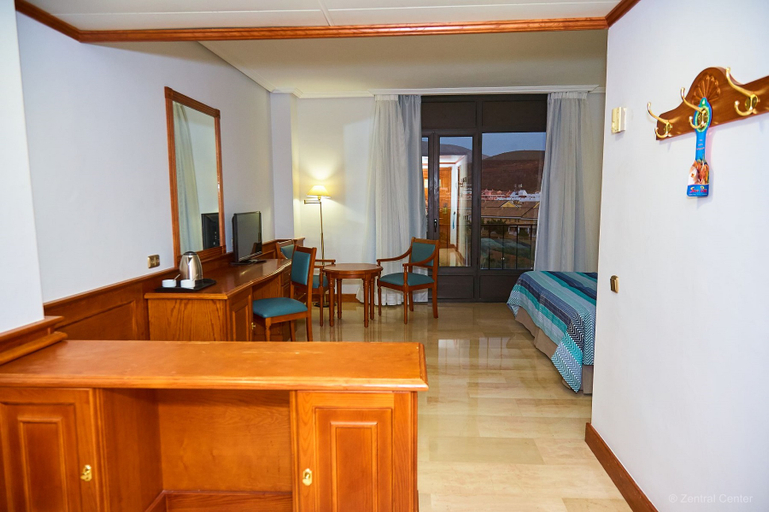 Bedroom 4, Hotel Zentral Center, Santa Cruz de Tenerife