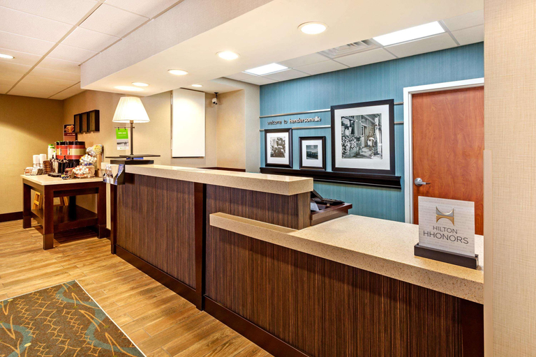 Public Area 2, Hampton Inn Hendersonville, Henderson