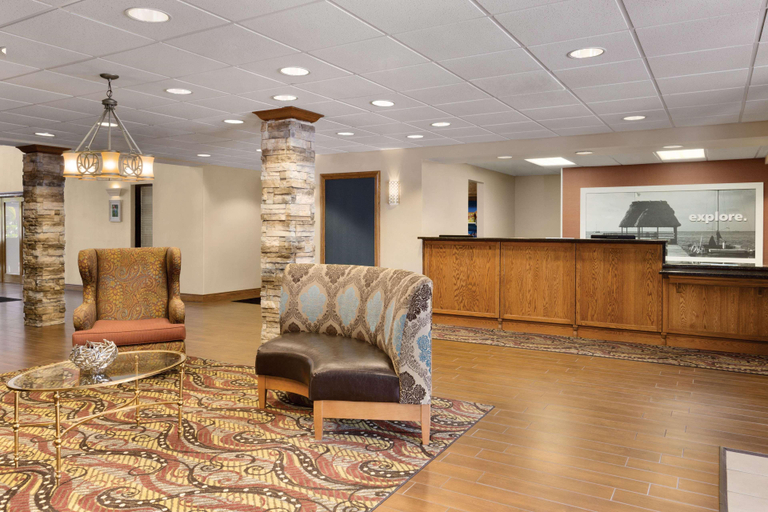 Public Area 3, Hampton Inn & Suites Tarpon Springs, Pinellas