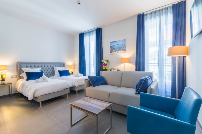 Bedroom 2, Hôtel Nice Azur Riviera, Alpes-Maritimes