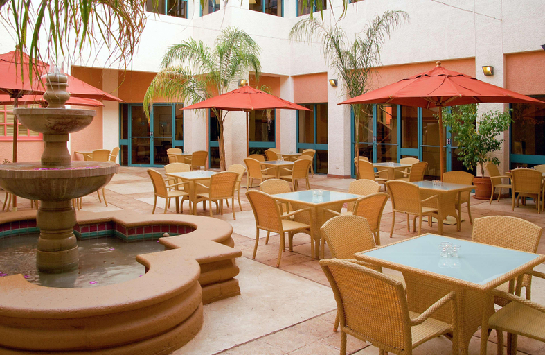 Public Area 4, Hilton Phoenix Airport, Maricopa