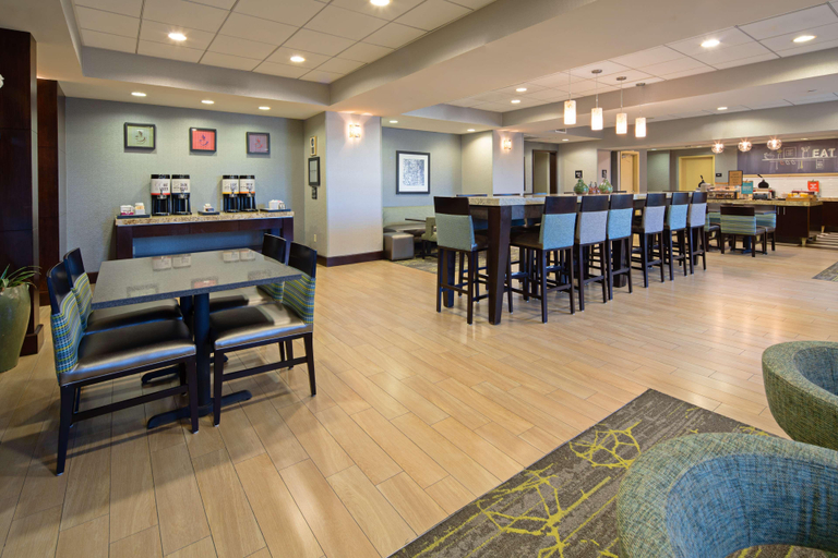 Public Area 2, Hampton Inn Visalia, Tulare