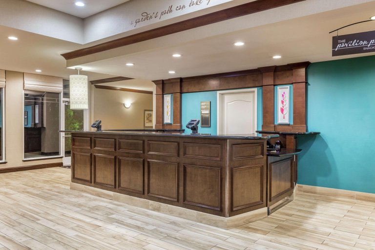 Public Area 2, Hilton Garden Inn Gainesville, Hall